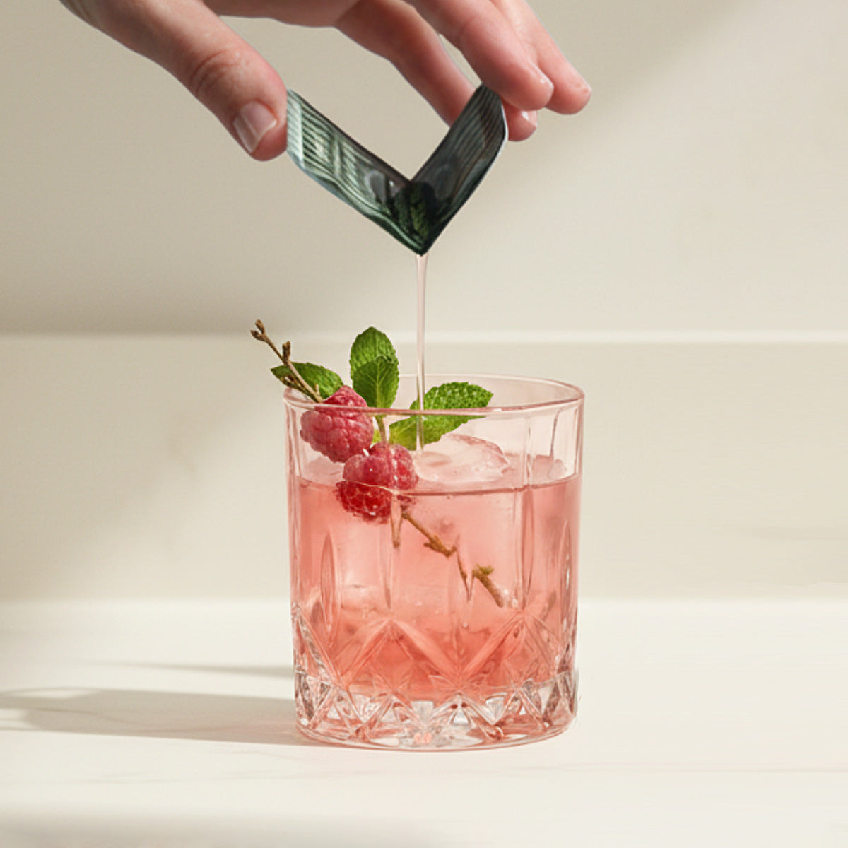 Hi-Snaps drink booster – the perfect companion for any beverage.